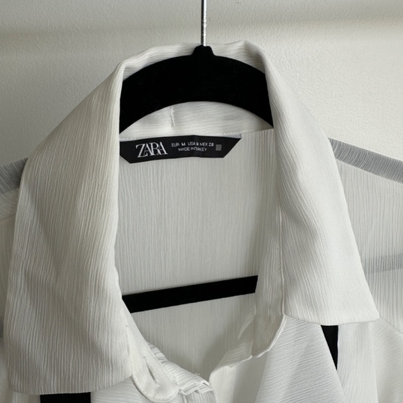 White blouse - Picture 5 of 5